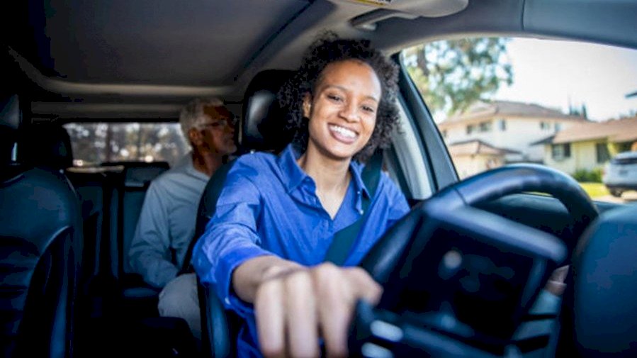 Efficient taxi service by women for women