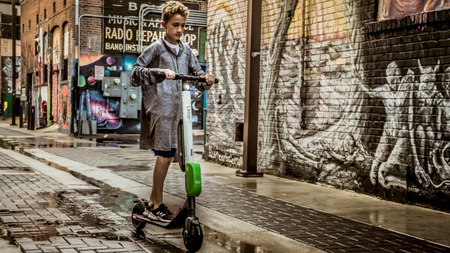 ¿Qué hacer para ganar dinero en tu negocio de transporte con una app de scooters?