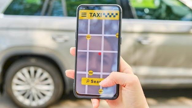 Algunas funcionalidades básicas de una aplicación de reserva de taxis