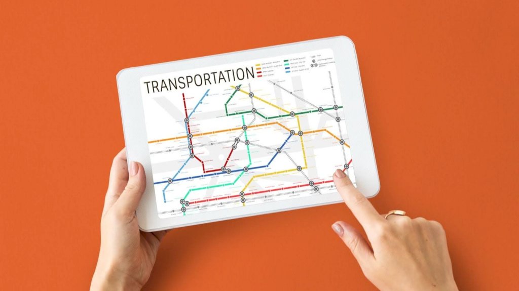 Diferencias entre un software de mensajería y uno de transporte corporativo