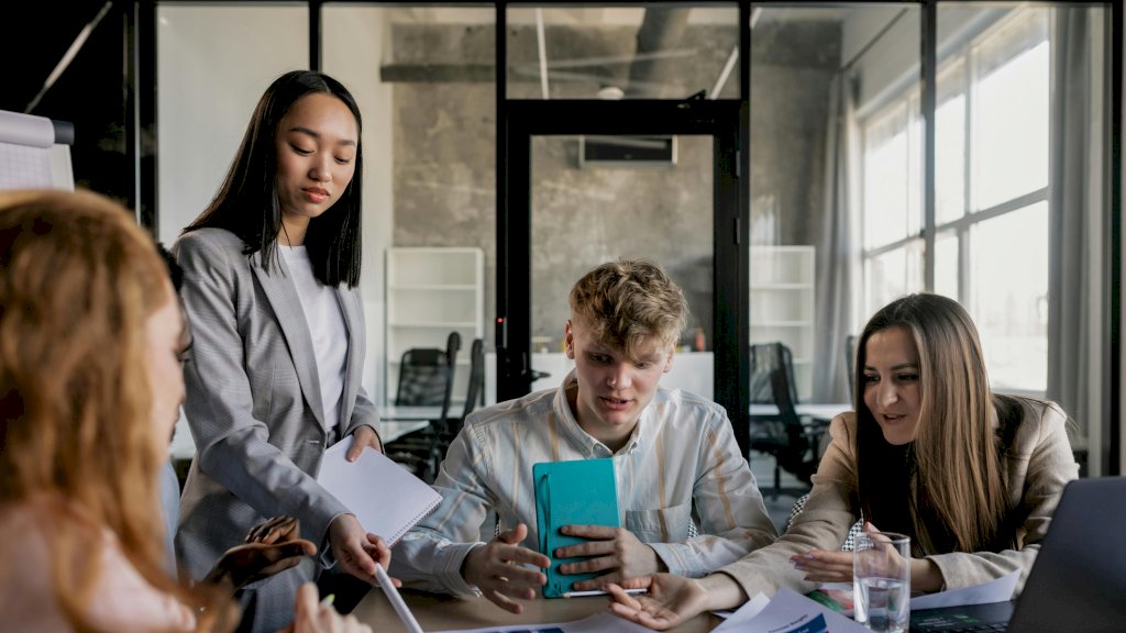 How Taxi App Marketing Works in 2026