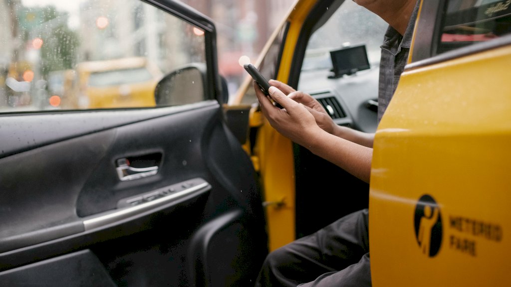 Cómo diferenciar tu empresa de transporte en un mercado cada vez más competitivo