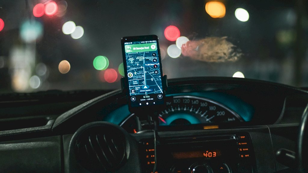 How to Implement an E-Hailing Software for Your Taxi Business